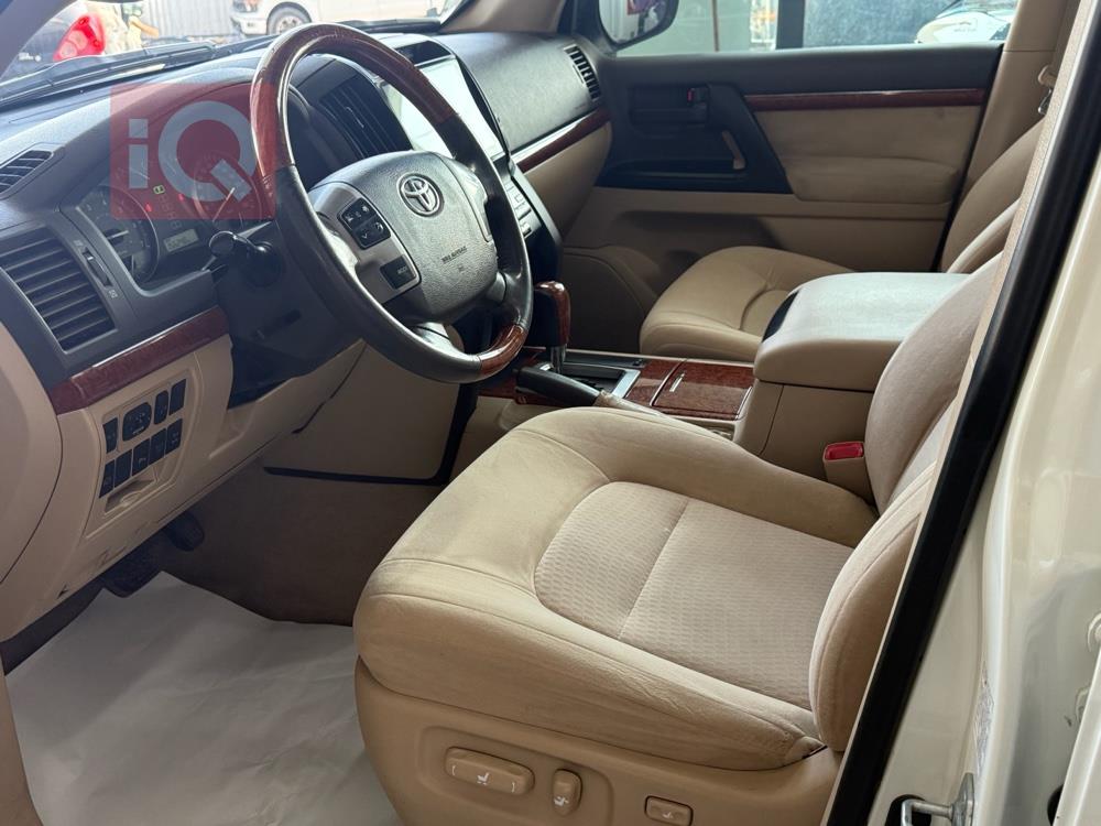 https://cdn.iqcars.ioimage_picker_7B7E2796-1FD6-4BBE-B9D5-066F1B8208BC-11654-000004D4876F2609_out.jpg